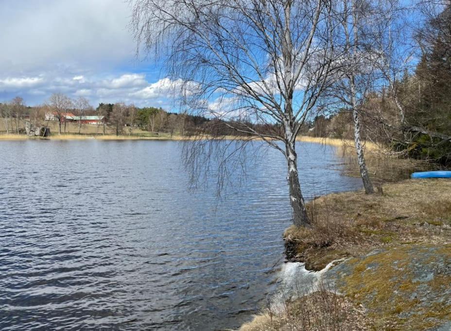 Nyrenoverat Strandnaera Med Fantastisk Utsikt Rimbo Zewnętrze zdjęcie